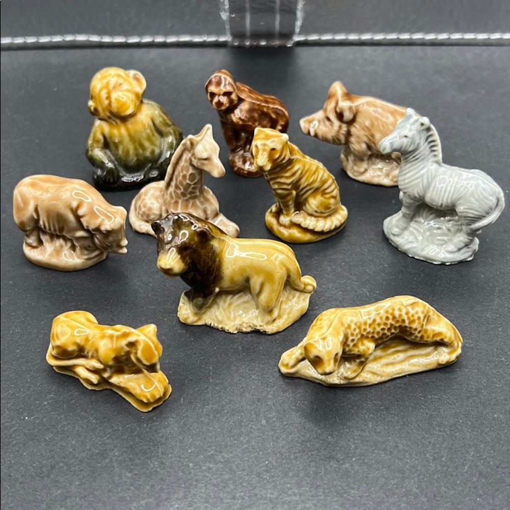 Ten Wade England porcelain African theme animals